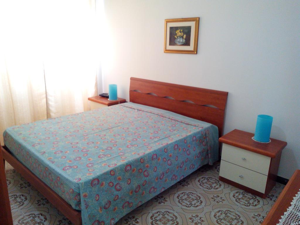 Appartamento Daniela Sant'Antioco Exterior foto